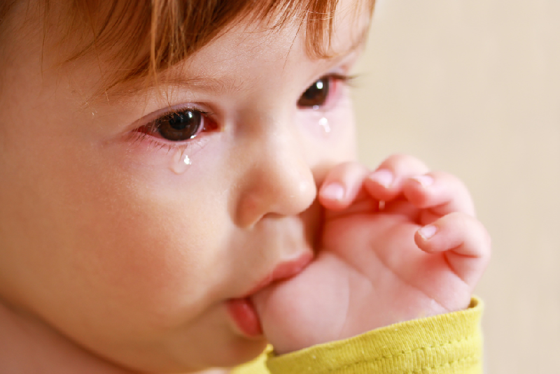 Pourquoi bébé pleure ?